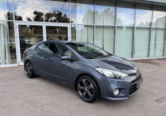 Подержанный автомобиль Kia Cerato Coupe 2013 года (3 фото)