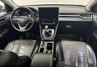 Подержанный автомобиль Haval M6 2023 года (10 фото)
