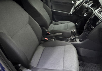 Подержанный автомобиль Skoda Rapid Liftback 2017 года (9 фото)