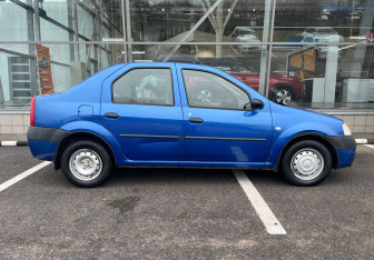 Подержанный автомобиль Renault Logan Sedan 2008 года (7 фото)