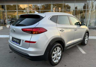 Подержанный автомобиль Hyundai Tucson 2020 года (5 фото)