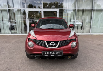 Подержанный автомобиль Nissan Juke 2011 года (2 фото)