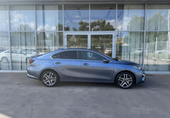 Подержанный автомобиль Kia Cerato Sedan 2018 года (4 фото)