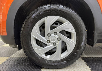 Подержанный автомобиль Hyundai Creta 2021 года (12 фото)