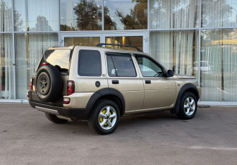 Подержанный автомобиль Land Rover Freelander 2004 года (5 фото)