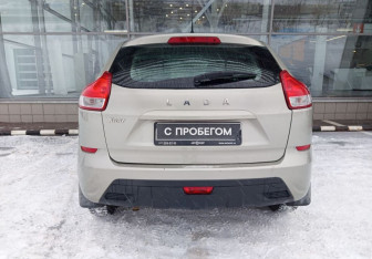 Подержанный автомобиль LADA (ВАЗ) XRAY 2018 года (6 фото)