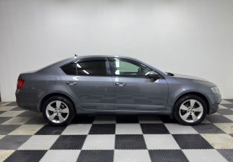 Подержанный автомобиль Skoda Octavia Liftback 2016 года (4 фото)