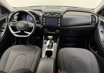 Подержанный автомобиль Hyundai Creta 2021 года (10 фото)