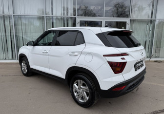 Подержанный автомобиль Hyundai Creta 2021 года (7 фото)
