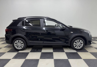 Подержанный автомобиль Kia Rio Hatchback 2020 года (4 фото)