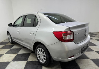 Подержанный автомобиль Renault Logan Sedan 2016 года (7 фото)