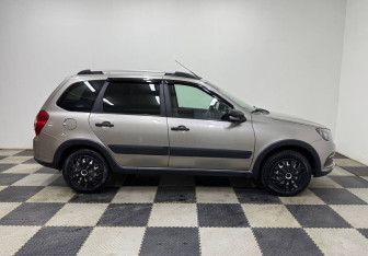 Подержанный автомобиль LADA (ВАЗ) Granta Wagon 2019 года (4 фото)