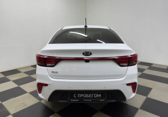 Подержанный автомобиль Kia Rio Sedan 2019 года (6 фото)