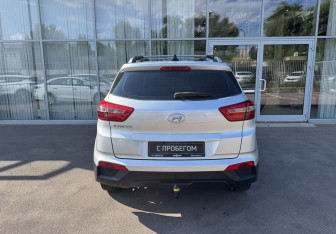 Подержанный автомобиль Hyundai Creta 2017 года (6 фото)