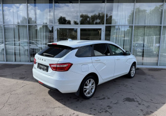 Подержанный автомобиль LADA (ВАЗ) Vesta Wagon 2019 года (5 фото)