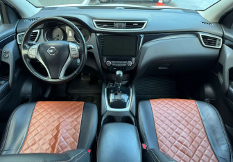 Подержанный автомобиль Nissan Qashqai 2016 года (10 фото)