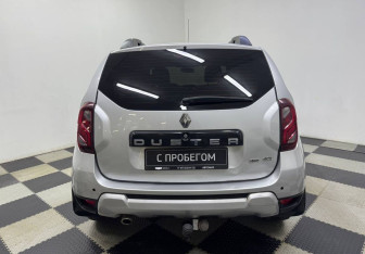 Подержанный автомобиль Renault Duster 2020 года (6 фото)