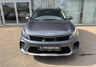Подержанный автомобиль Kia Rio Hatchback 2021 года (2 фото)