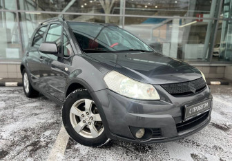 Подержанный автомобиль Suzuki SX4 Hatchback 2010 года (3 фото)