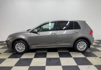 Подержанный автомобиль Volkswagen Golf Hatchback 2014 года (8 фото)
