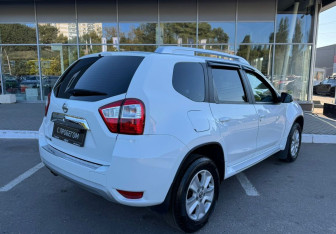 Подержанный автомобиль Nissan Terrano 2020 года (6 фото)