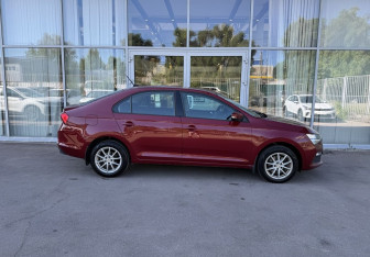 Подержанный автомобиль Skoda Rapid Liftback 2020 года (4 фото)