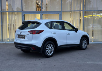 Подержанный автомобиль Mazda CX-5 2016 года (5 фото)