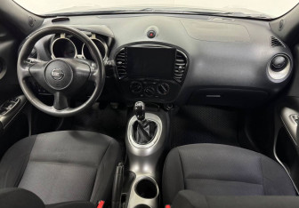 Подержанный автомобиль Nissan Juke 2011 года (10 фото)