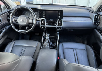 Подержанный автомобиль Kia Sorento 2021 года (9 фото)