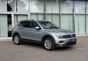 Подержанный автомобиль Volkswagen Tiguan 2017 года (3 фото)