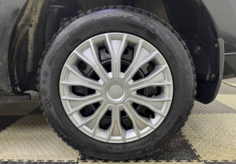 Подержанный автомобиль Renault Logan Sedan 2014 года (12 фото)