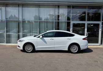 Подержанный автомобиль Ford Mondeo Sedan 2015 года (8 фото)