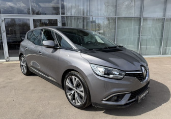 Подержанный автомобиль Renault Scenic 2018 года (3 фото)