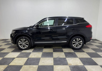 Подержанный автомобиль Geely Atlas 2019 года (8 фото)