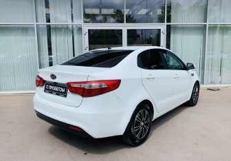 Подержанный автомобиль Kia Rio Sedan 2012 года (5 фото)