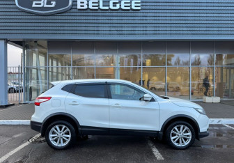Подержанный автомобиль Nissan Qashqai 2016 года (4 фото)