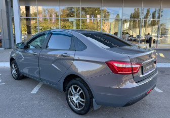 Подержанный автомобиль LADA (ВАЗ) Vesta Sedan 2018 года (7 фото)