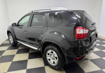 Подержанный автомобиль Nissan Terrano 2018 года (7 фото)