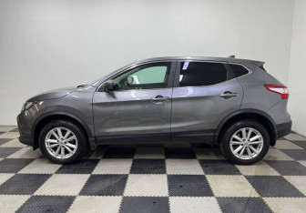 Подержанный автомобиль Nissan Qashqai 2018 года (8 фото)