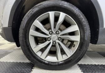 Подержанный автомобиль Geely Atlas 2020 года (12 фото)