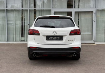 Подержанный автомобиль Mazda CX-9 2013 года (6 фото)