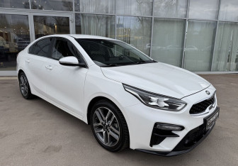 Подержанный автомобиль Kia K3 Sedan 2020 года (3 фото)