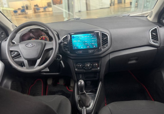 Подержанный автомобиль LADA (ВАЗ) XRAY 2019 года (10 фото)