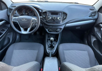 Подержанный автомобиль LADA (ВАЗ) Vesta Sedan 2018 года (10 фото)