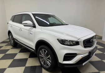 Подержанный автомобиль Geely Atlas Pro 2024 года (3 фото)