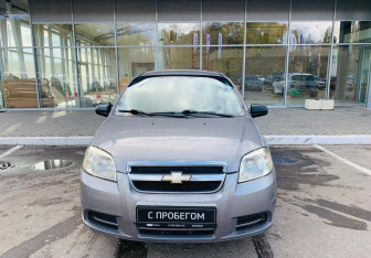 Подержанный автомобиль Chevrolet Aveo Sedan 2010 года (2 фото)