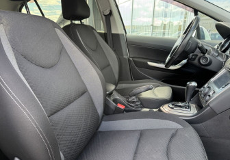 Подержанный автомобиль Peugeot 408 2013 года (10 фото)
