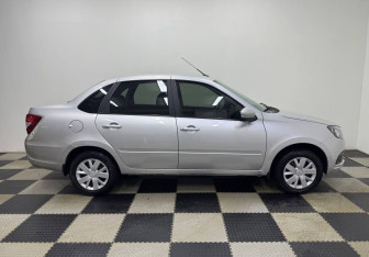 Подержанный автомобиль LADA (ВАЗ) Granta Sedan 2023 года (4 фото)