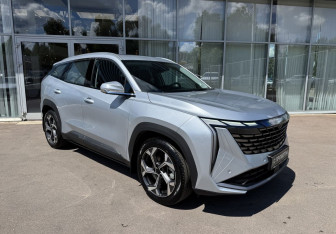 Подержанный автомобиль Geely Atlas 2023 года (3 фото)