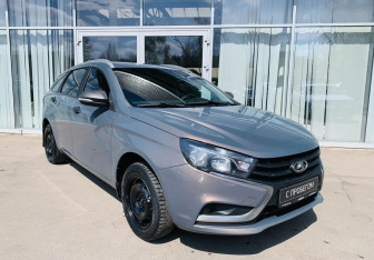 Подержанный автомобиль LADA (ВАЗ) Vesta Wagon 2019 года (3 фото)